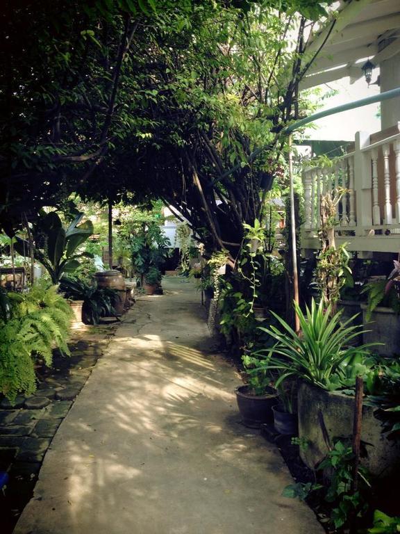 Loy Manee House Acomodação com café da manhã Phra Nakhon Si Ayutthaya Exterior foto