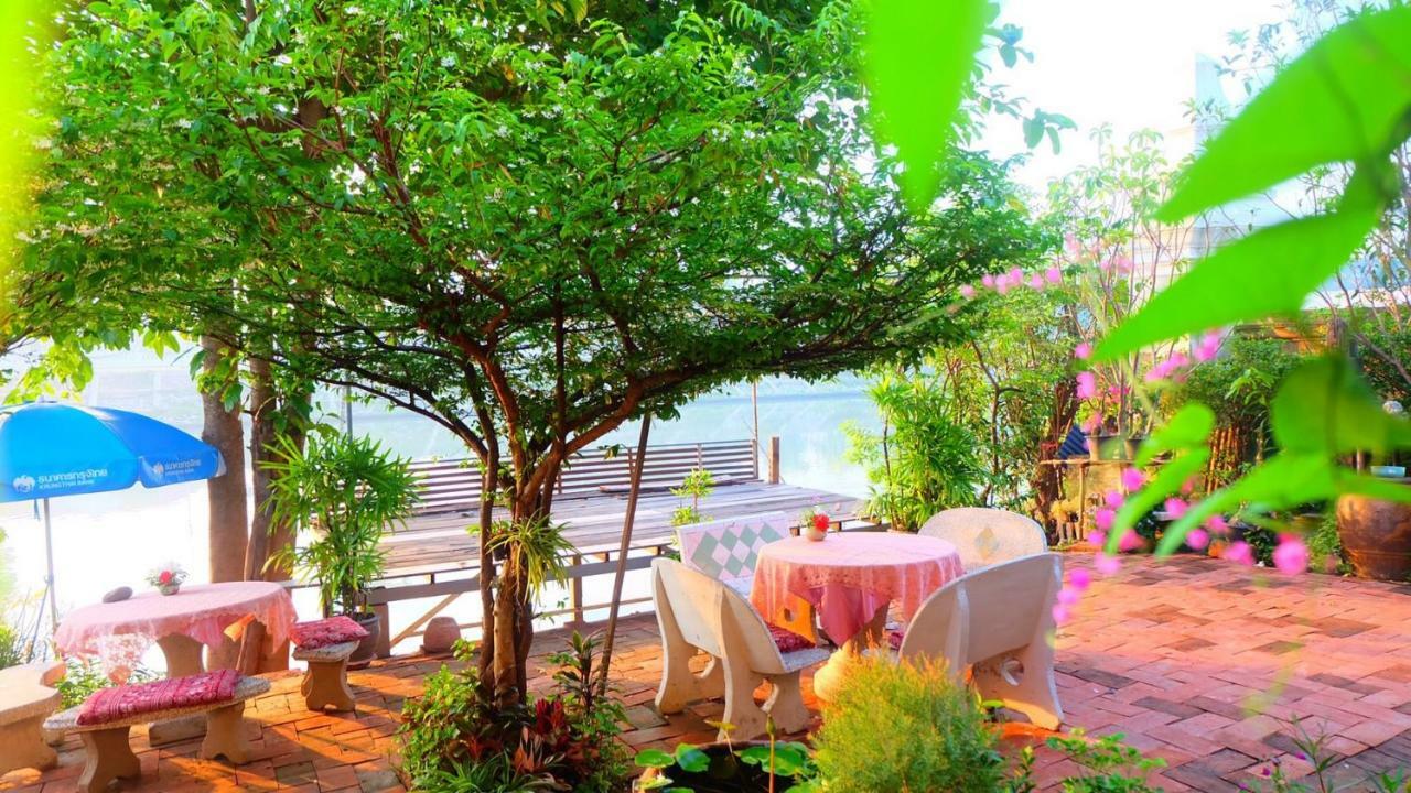 Loy Manee House Acomodação com café da manhã Phra Nakhon Si Ayutthaya Exterior foto
